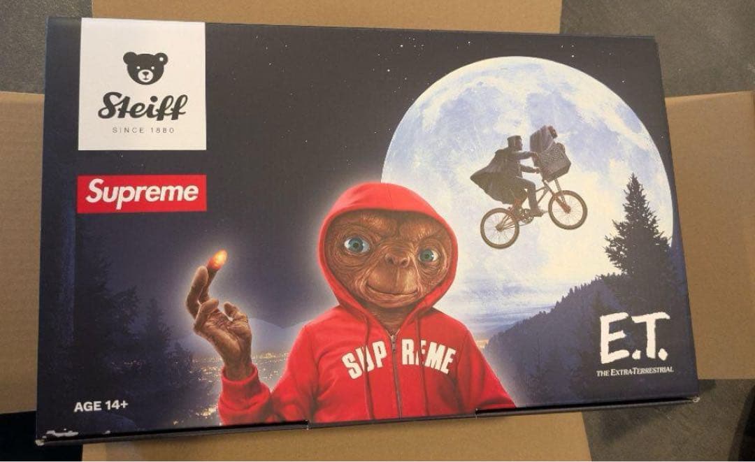 ぬいぐるみ Supreme/Steiff E.T.