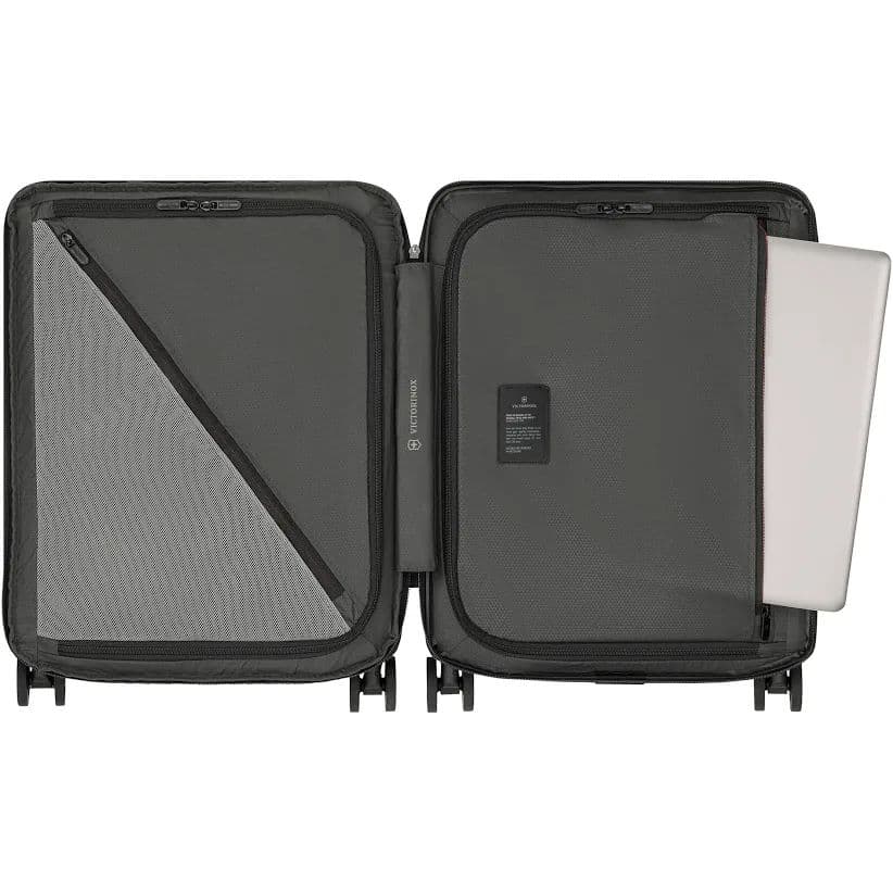VICTORINOX Airox Advanced グローバルキャリーオン
