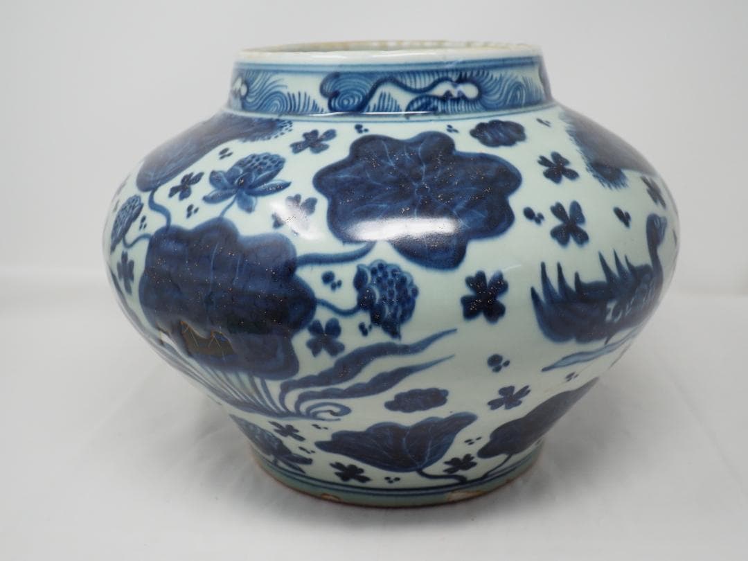 染付　青花　蓮池鴛鴦文　壺　花瓶　中国　-SO