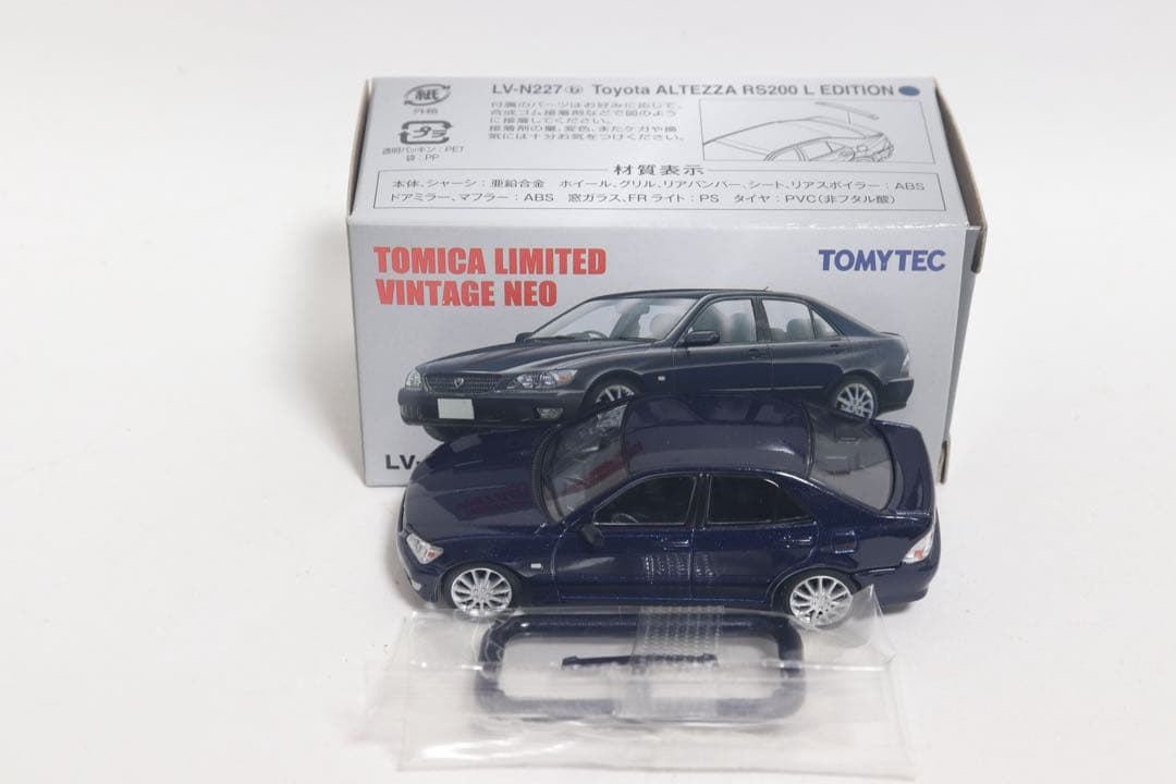 トミカリミテッドヴィンテージネオ LV-N227b アルテッツァ RS200