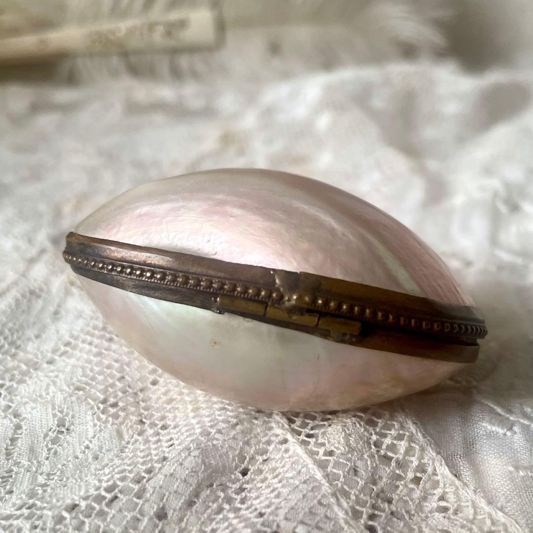 チェーン付きマザーオブパールロザリオケース大　フランスアンティーク　MOPドール