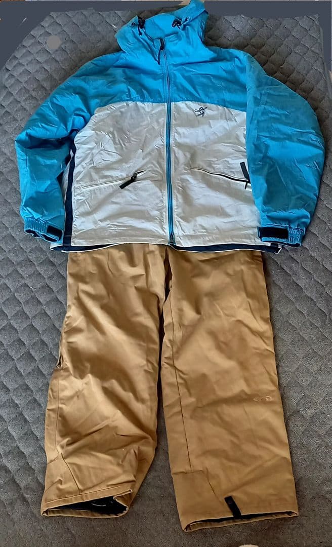 サロモン　SALOMON スキーウェア 上下　L