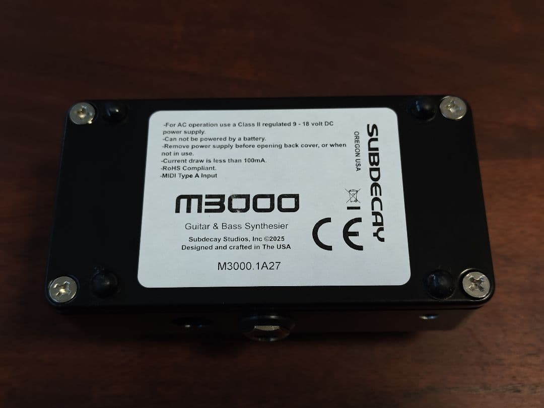 SUBDECAY M3000 ギター・ベースシンセサイザー