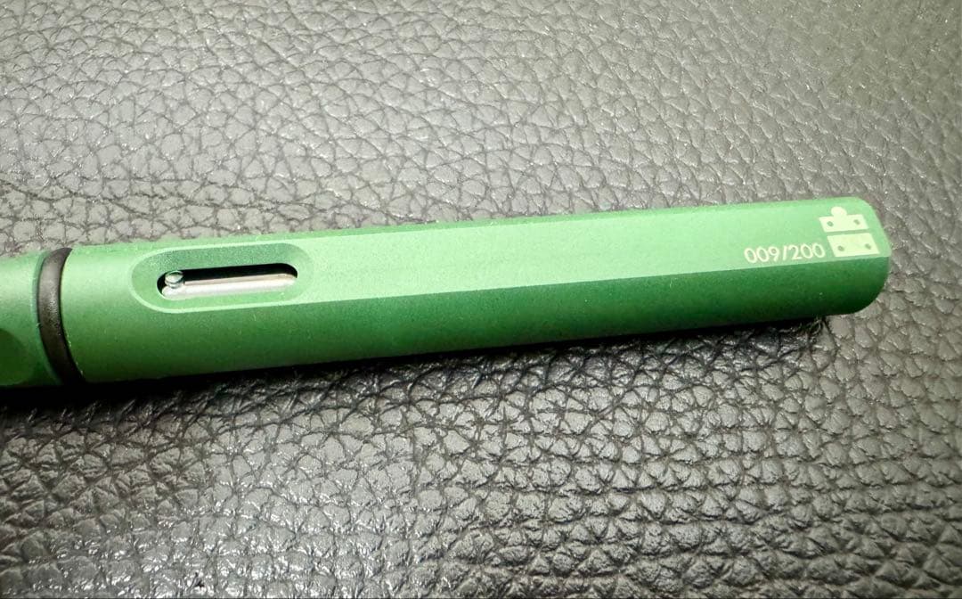 あ*く様 LAMY サファリ フィールドグリーン 14金ペン 万年筆 限定品00