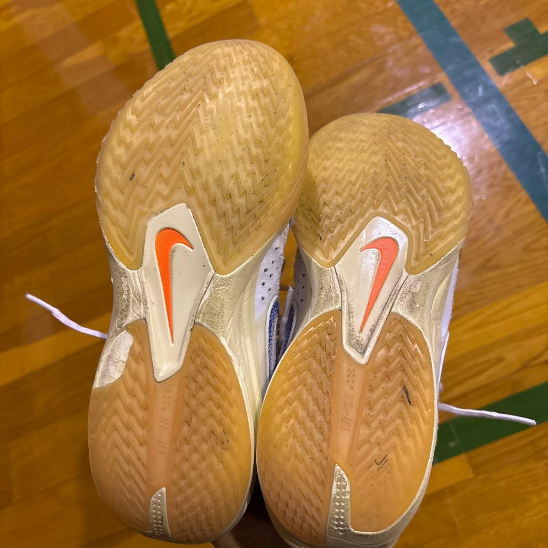 Nike バスケットボールシューズ GTカット3