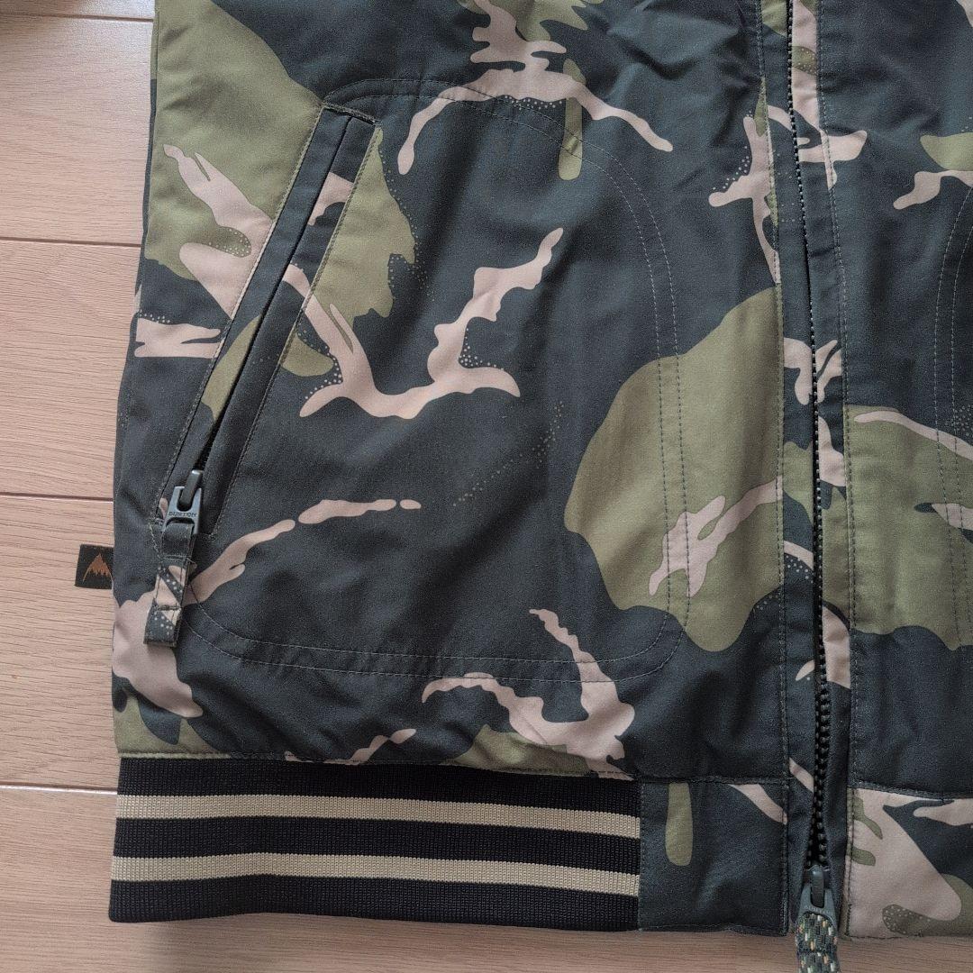 BURTON　カモフラ　スノボウェア　サイズ140