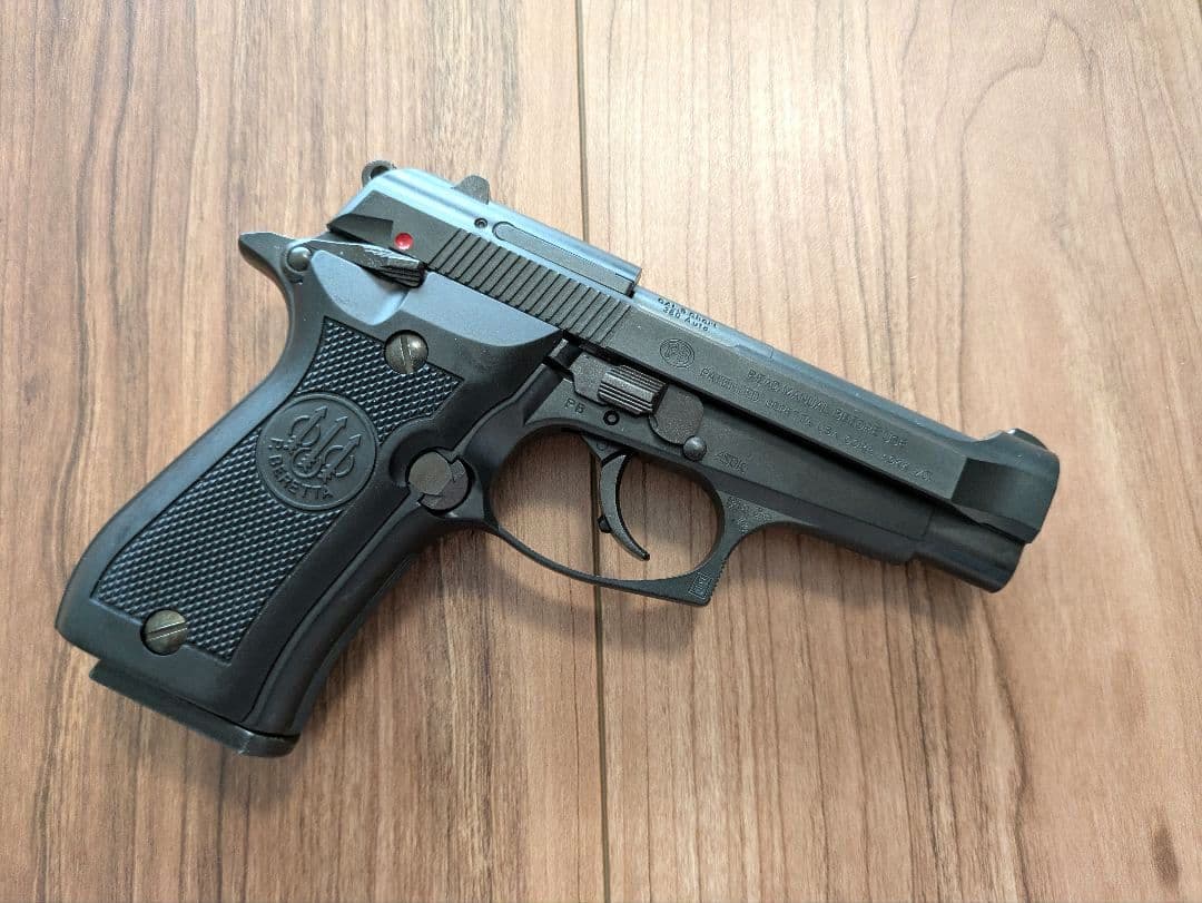 ウエスタンアームズ ベレッタM84FS カーボンブラックHW