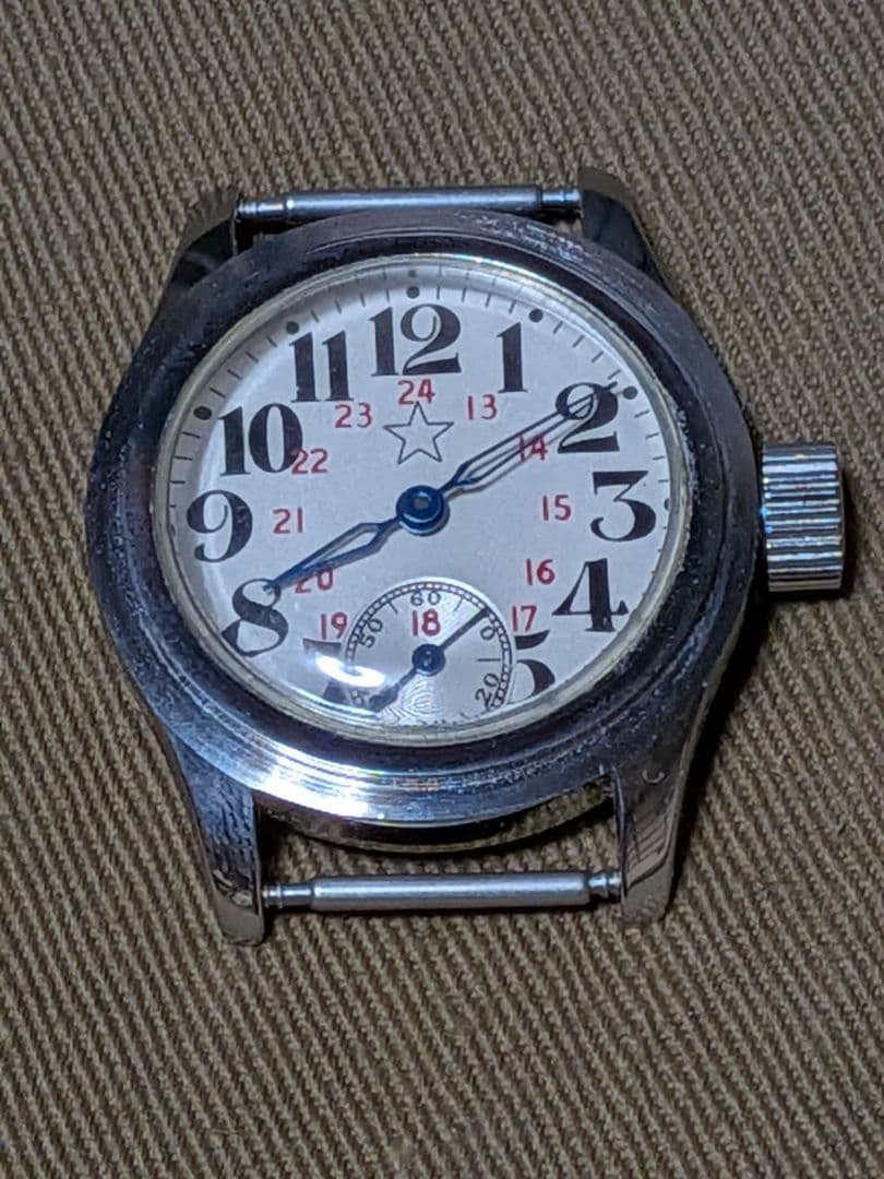 日本軍　陸軍　将校　腕時計　防塵　防湿　二重ガラス　レプリカ　電池式　　可動
