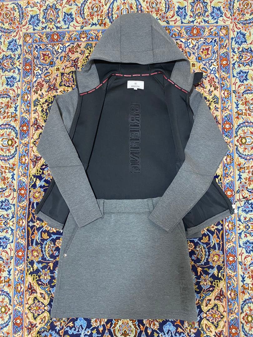 BRIEFING GOLF レディースセットアップ　ゴルフウェア　グレー　Ｓ