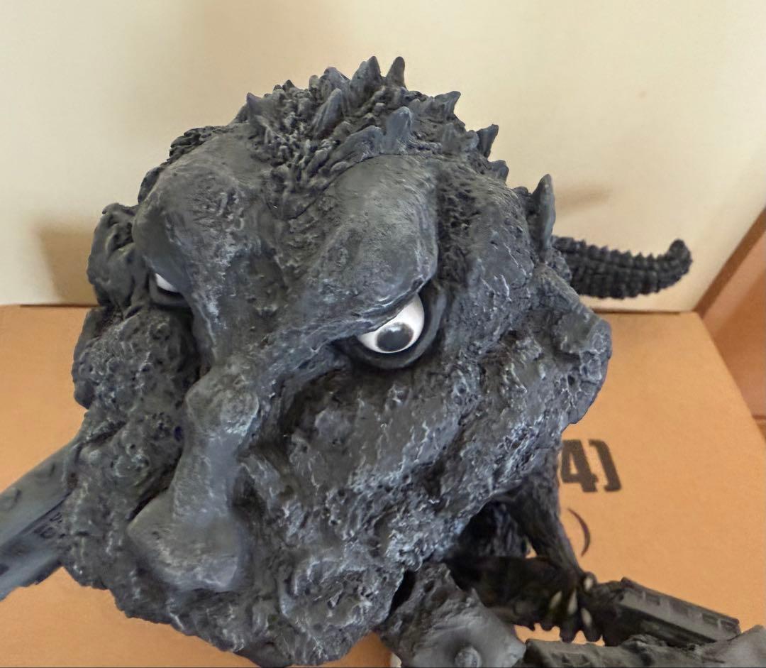 ギガンティックデフォリアル ゴジラ　(1954)モノクロver. フィギュア