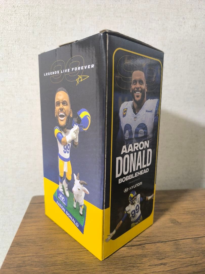 アーロン・ドナルド ボブルヘッド フィギュア