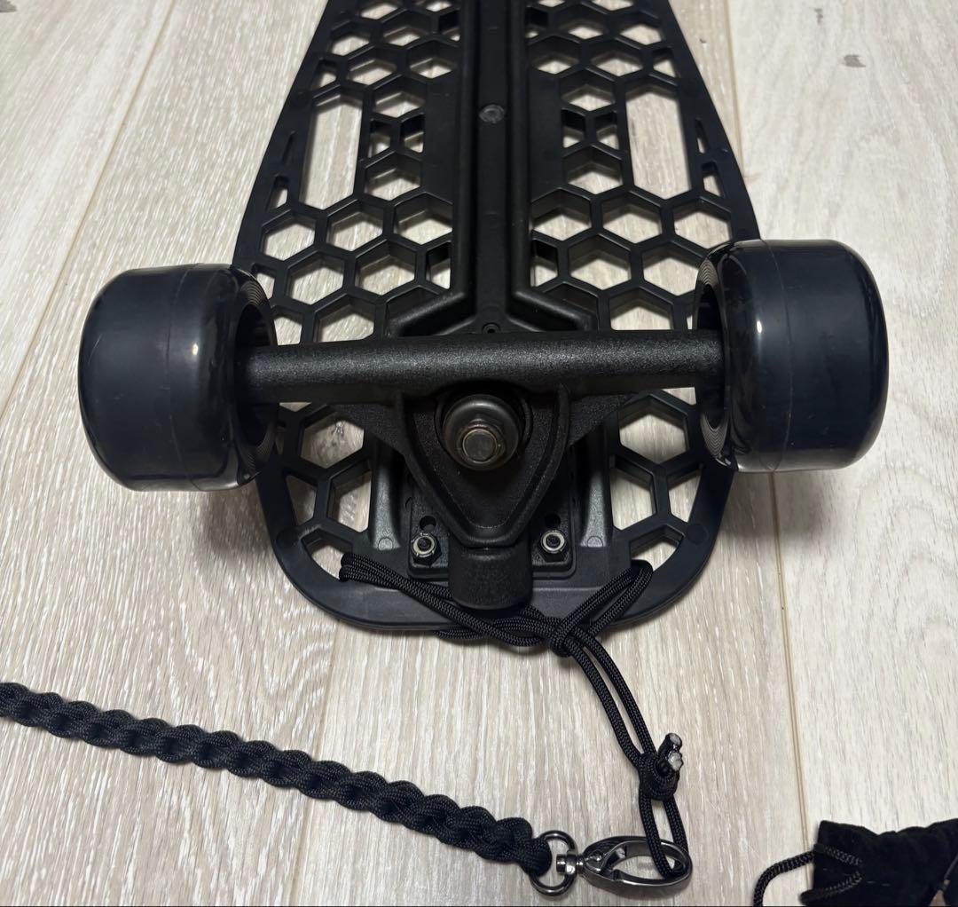 【本日限り早い者勝ち】HEX スケートボード リーシュコード付きハニカムデッキ