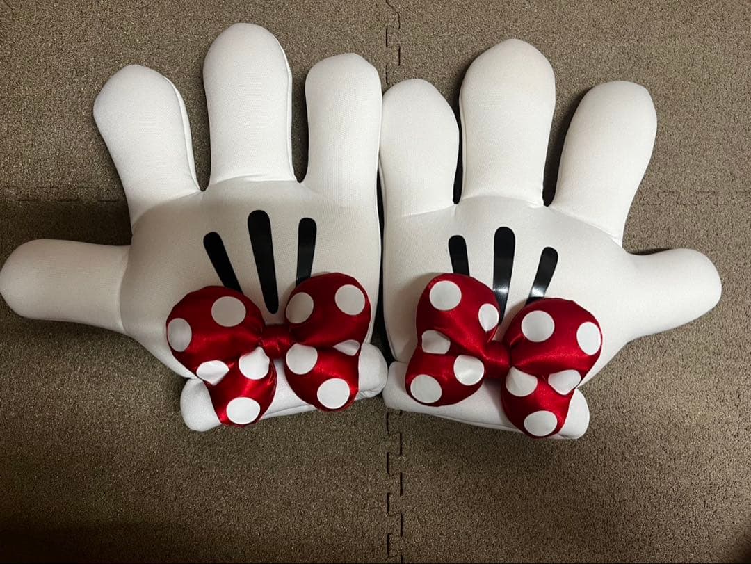 ミニーマウス カチューシャと手袋セット