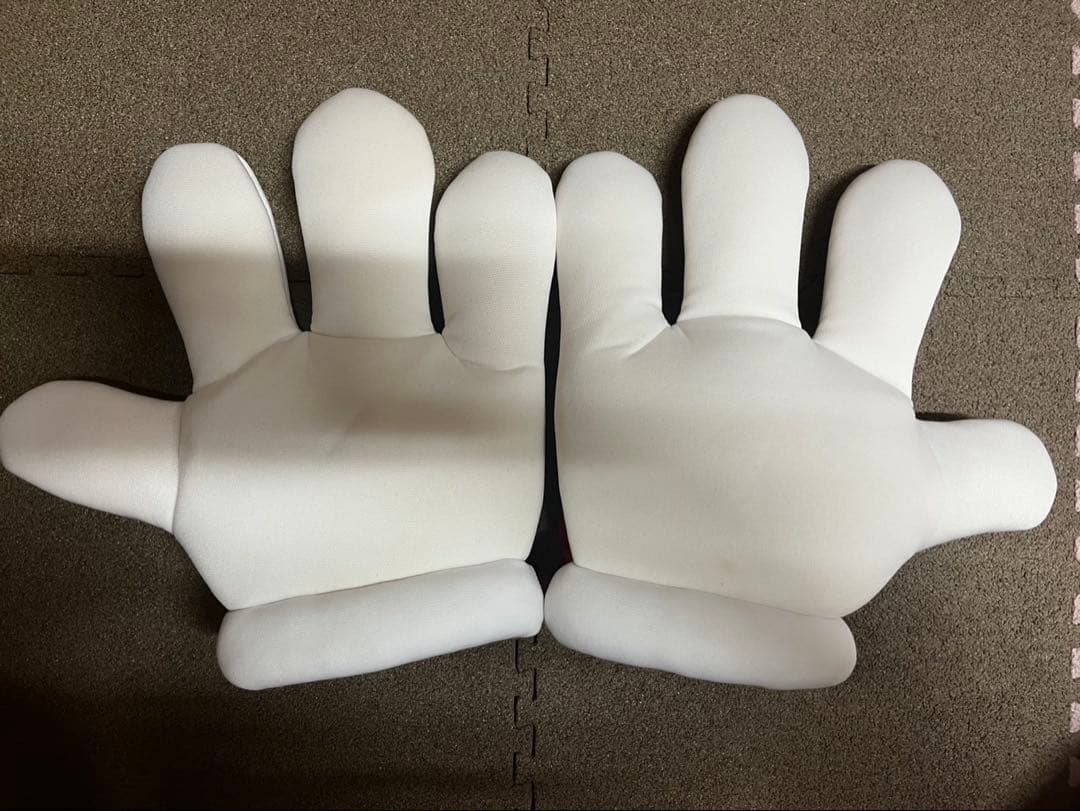 ミニーマウス カチューシャと手袋セット