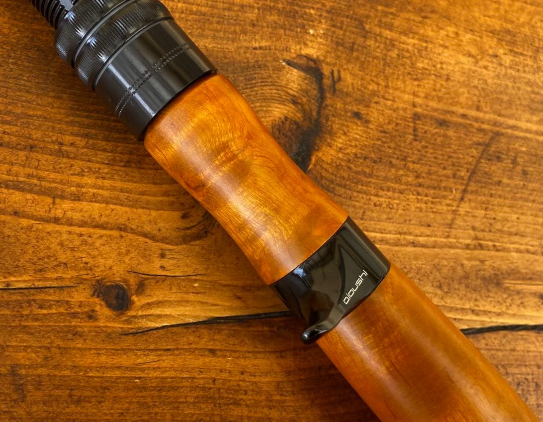 ウッドリールシート　ウッドグリップ　ロッドビルディング　トラウト　フェルール