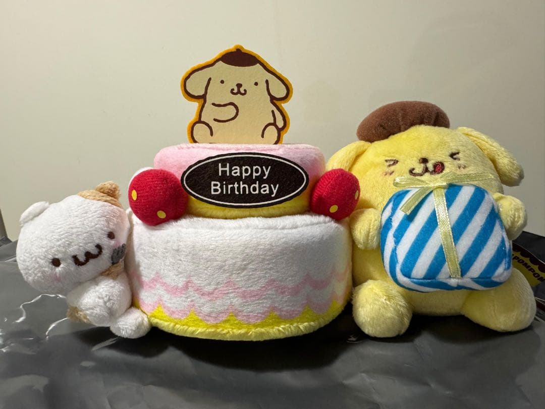 ポムポムプリン バースデーケーキぬいぐるみ