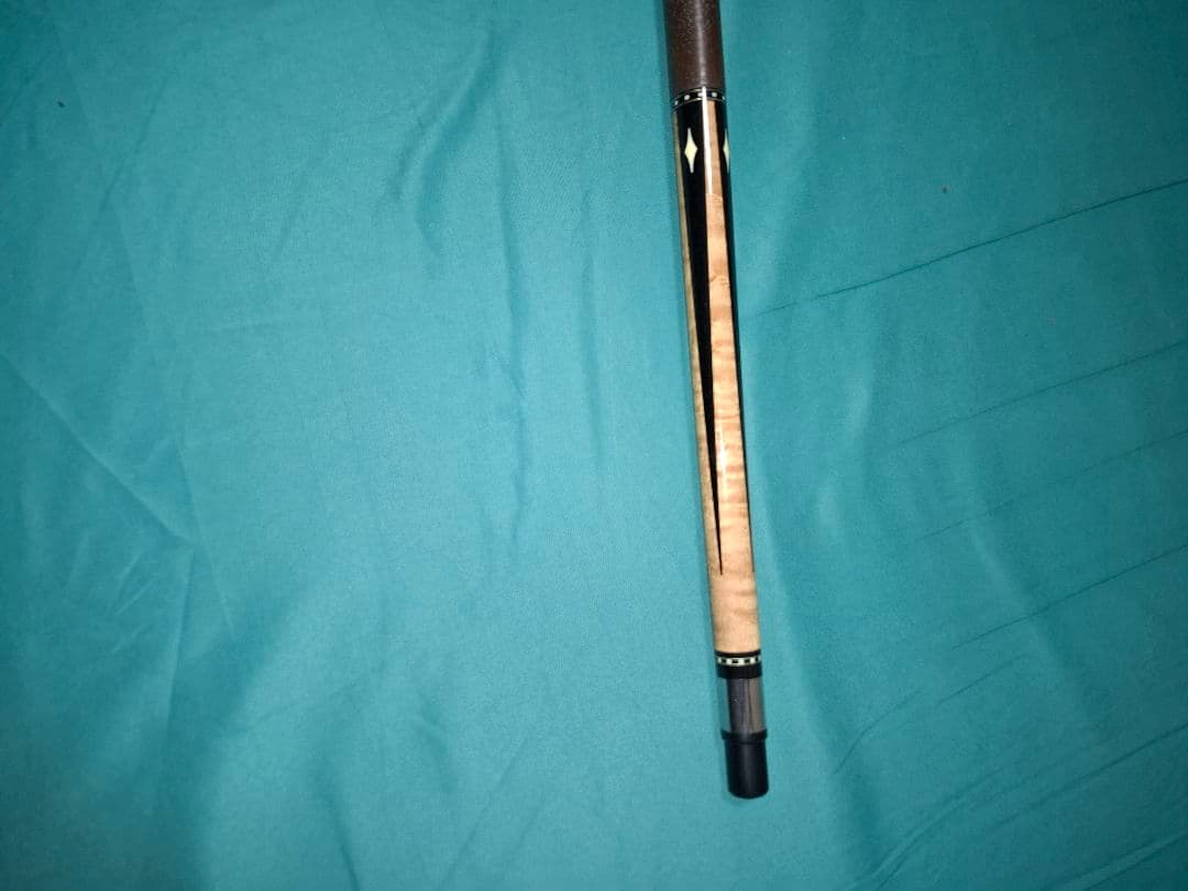 ビリヤード　ルカシーキユー