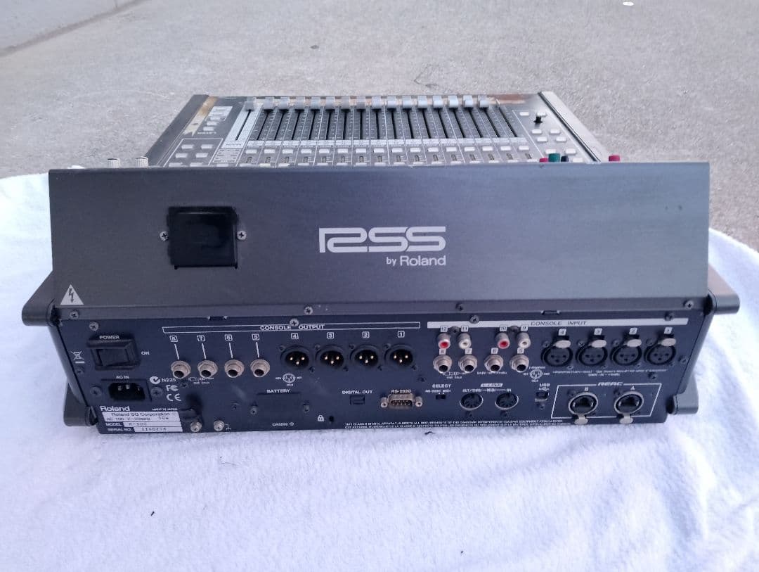 T*a様 ローランド　V-Mixer M300 ミキサー　中古