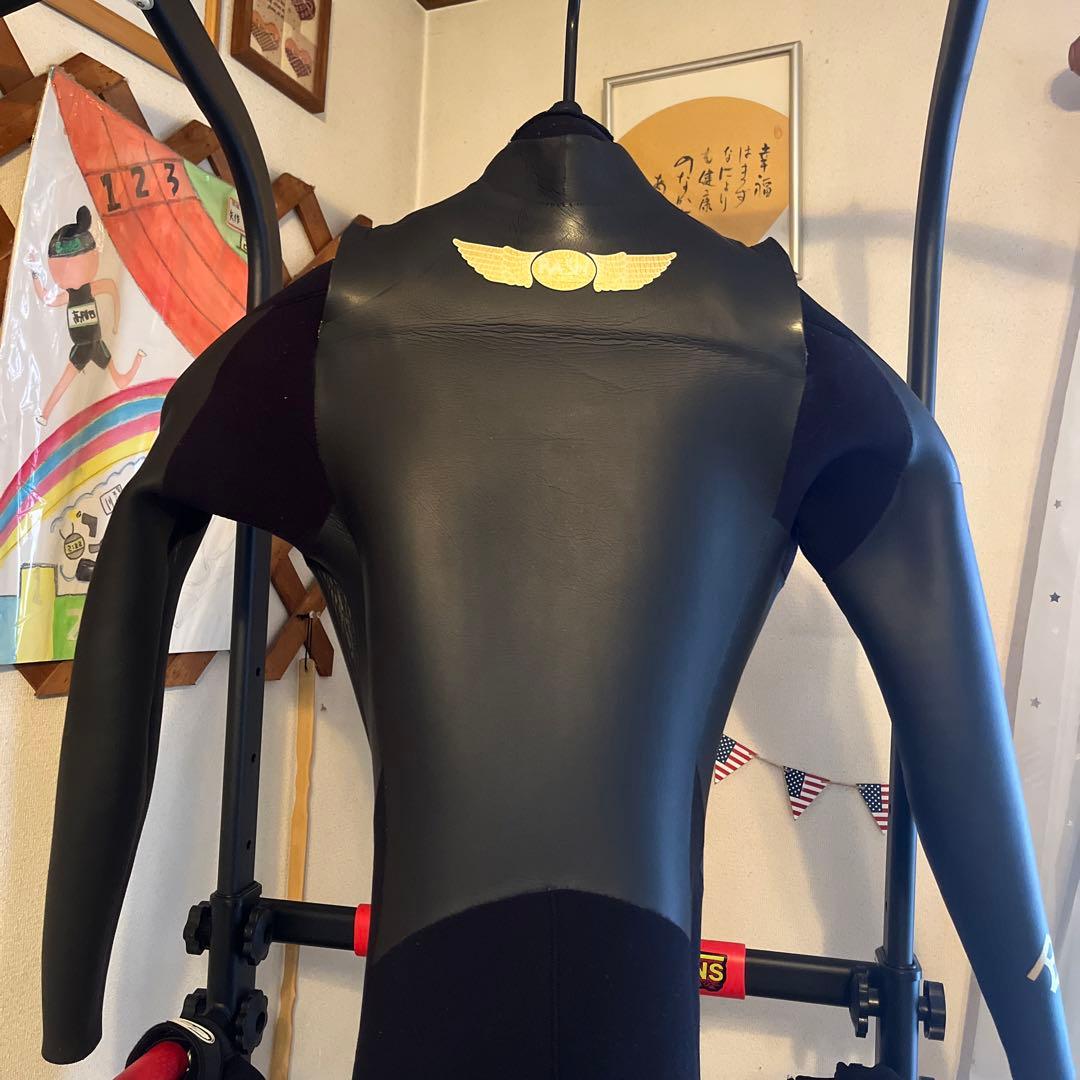 ラッシュ　ウェットスーツ