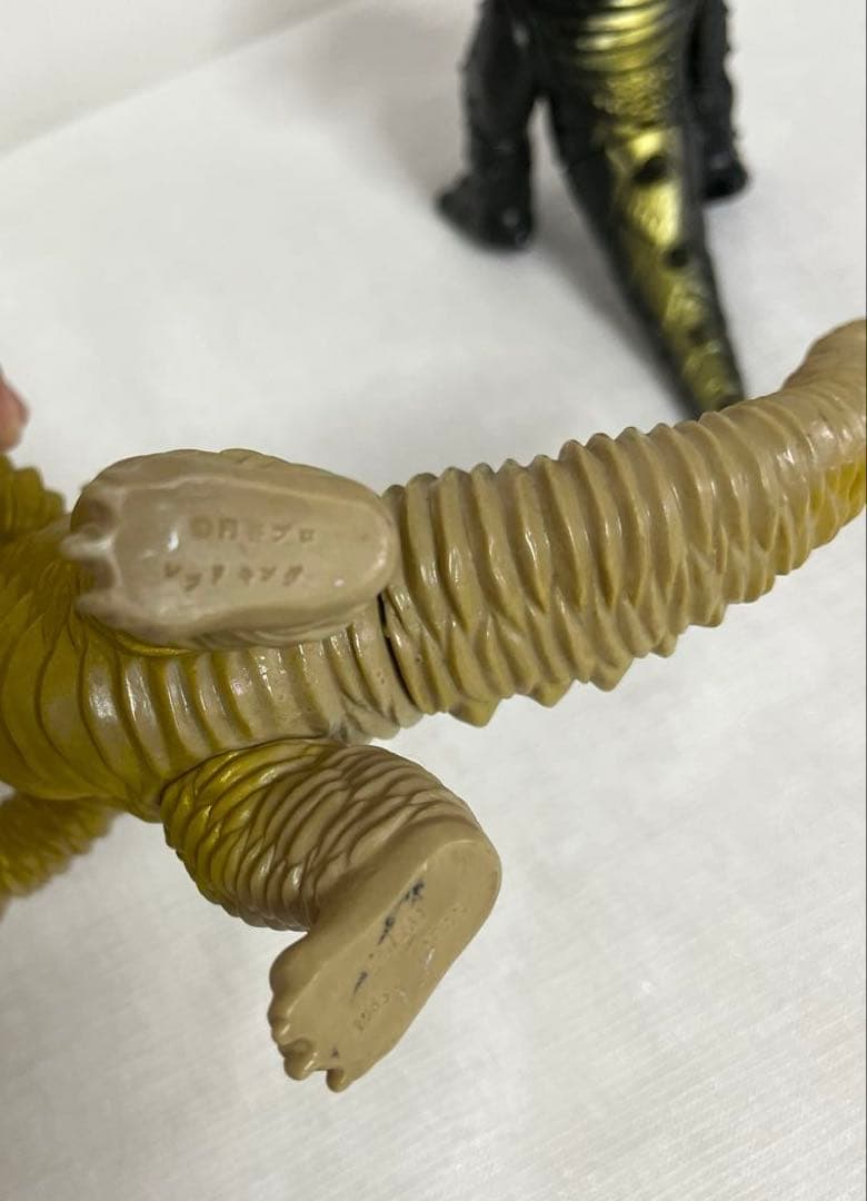 日本製　ウルトラマン怪獣フィギュア　ソフビ　円谷プロ　4体