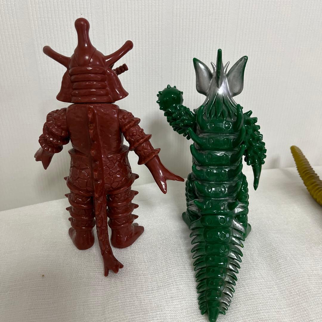 日本製　ウルトラマン怪獣フィギュア　ソフビ　円谷プロ　4体