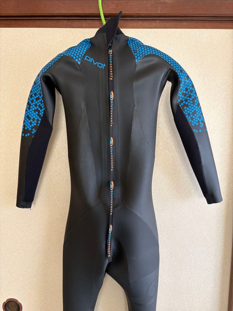 blueseventy ブルーセブンティー pivotウェットスーツ （SMT）