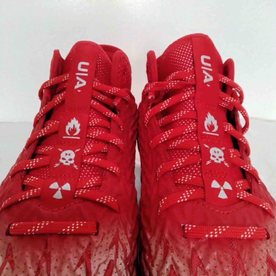 【✨新品未使用✨ 28cm】アンダーアーマー アメフト スパイク スポットライト