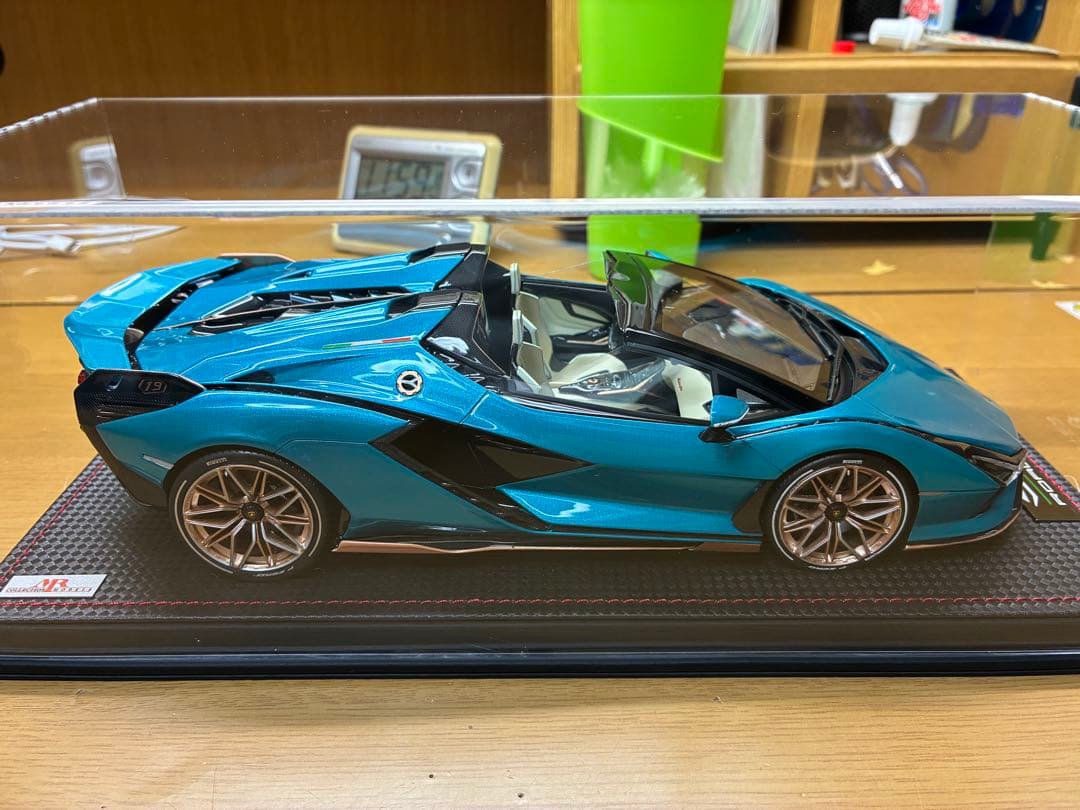1/18 ランボルギーニ　シアンロードスター