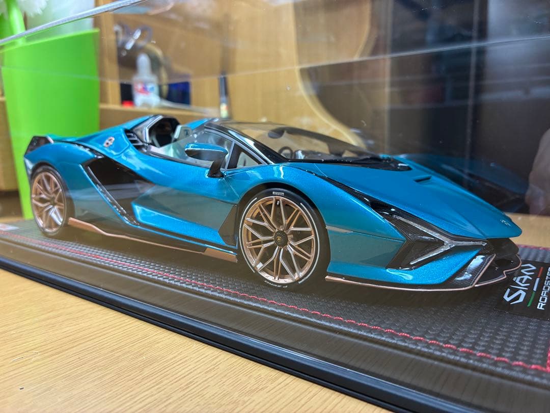 1/18 ランボルギーニ　シアンロードスター
