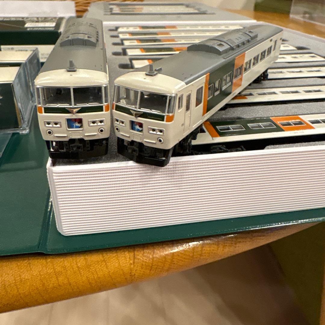 KATO 10-219/220/225 185系0番台踊り子新塗色15両フル③