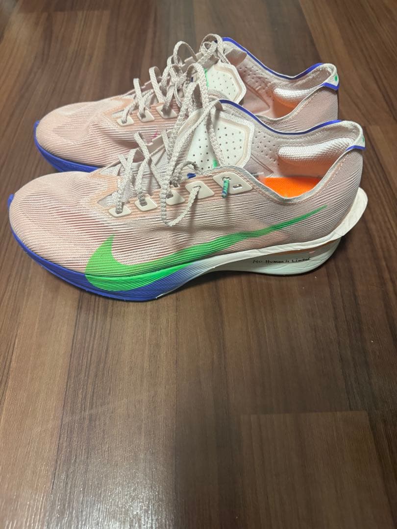 ナイキヴェイパーフライ4 \