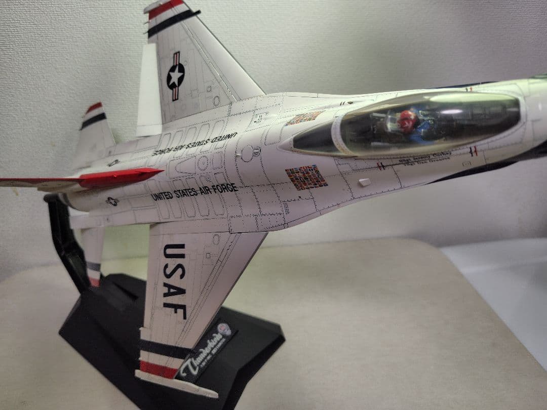 タミヤF-16 Cアメリカ空軍 1/32マスターワークコレクション
