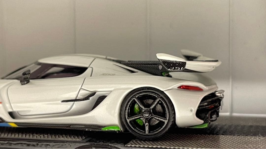 世界1000台限定　frontiart 1/64 ケーニグセグ　ジェスコ