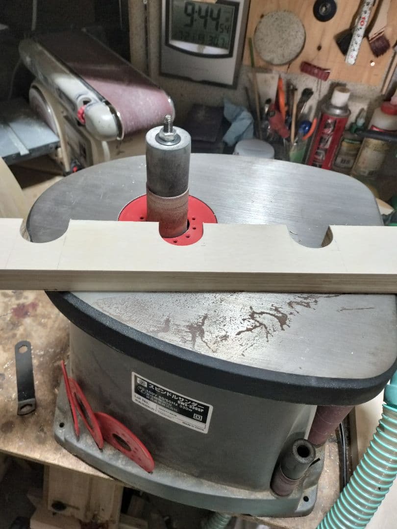 沖縄三線スタンド 正面向き2丁用 引き出し付き 木製 ハンドメイド