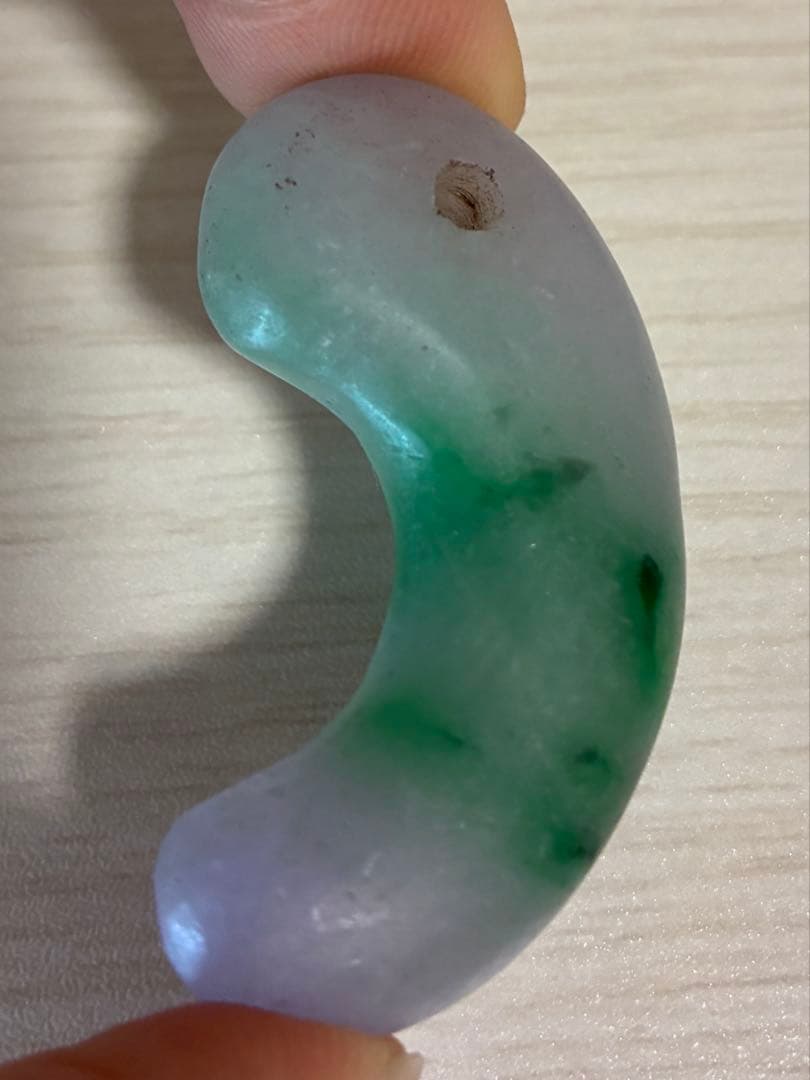 勾玉　翡翠　ヒスイ　古墳期　三色勾玉　希少　出土品　宝石