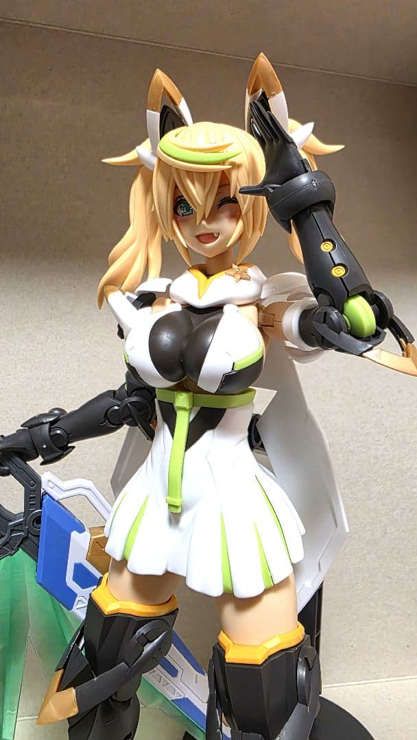 グランデスケール ジェネ　コトブキヤ 【組立済】