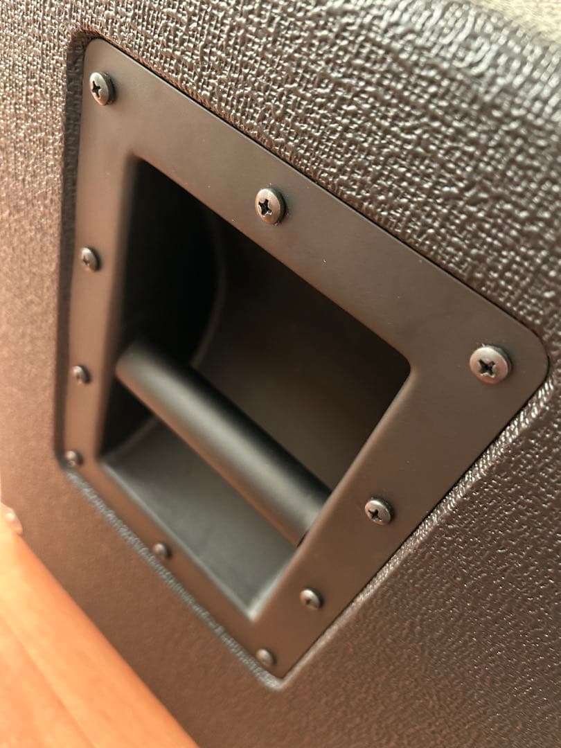 ベース AGUILAR DB210 4ohm Black