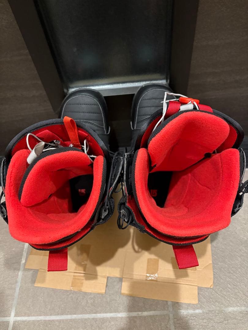 Burton MOTO スノーボードブーツ ブラック/レッド