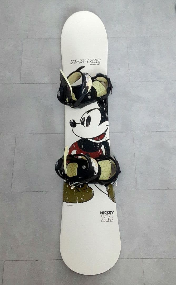 ミッキーマウス Hart スノーボードセット 144 サロモン ビンディング付き