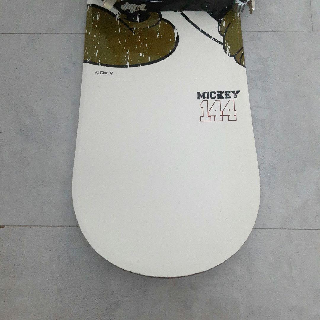 ミッキーマウス Hart スノーボードセット 144 サロモン ビンディング付き