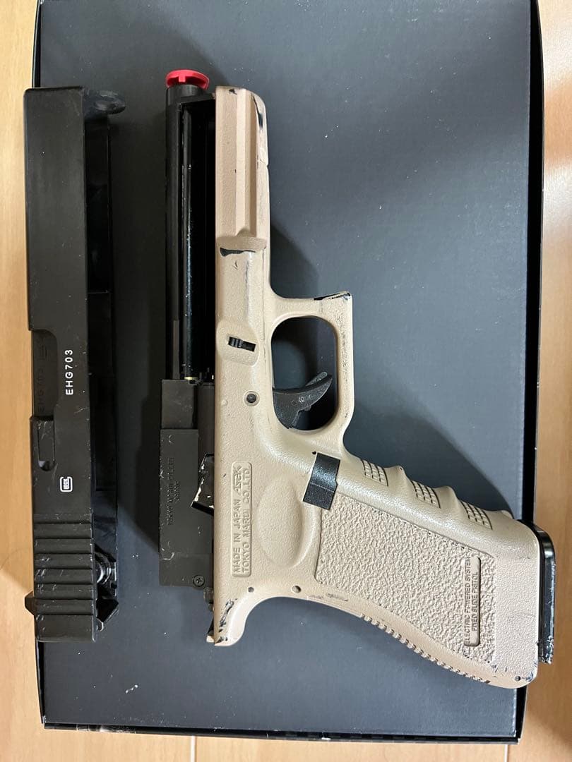 東京マルイGLOCK 18C 電動ガン タンカラー　マガジン等　18歳以上
