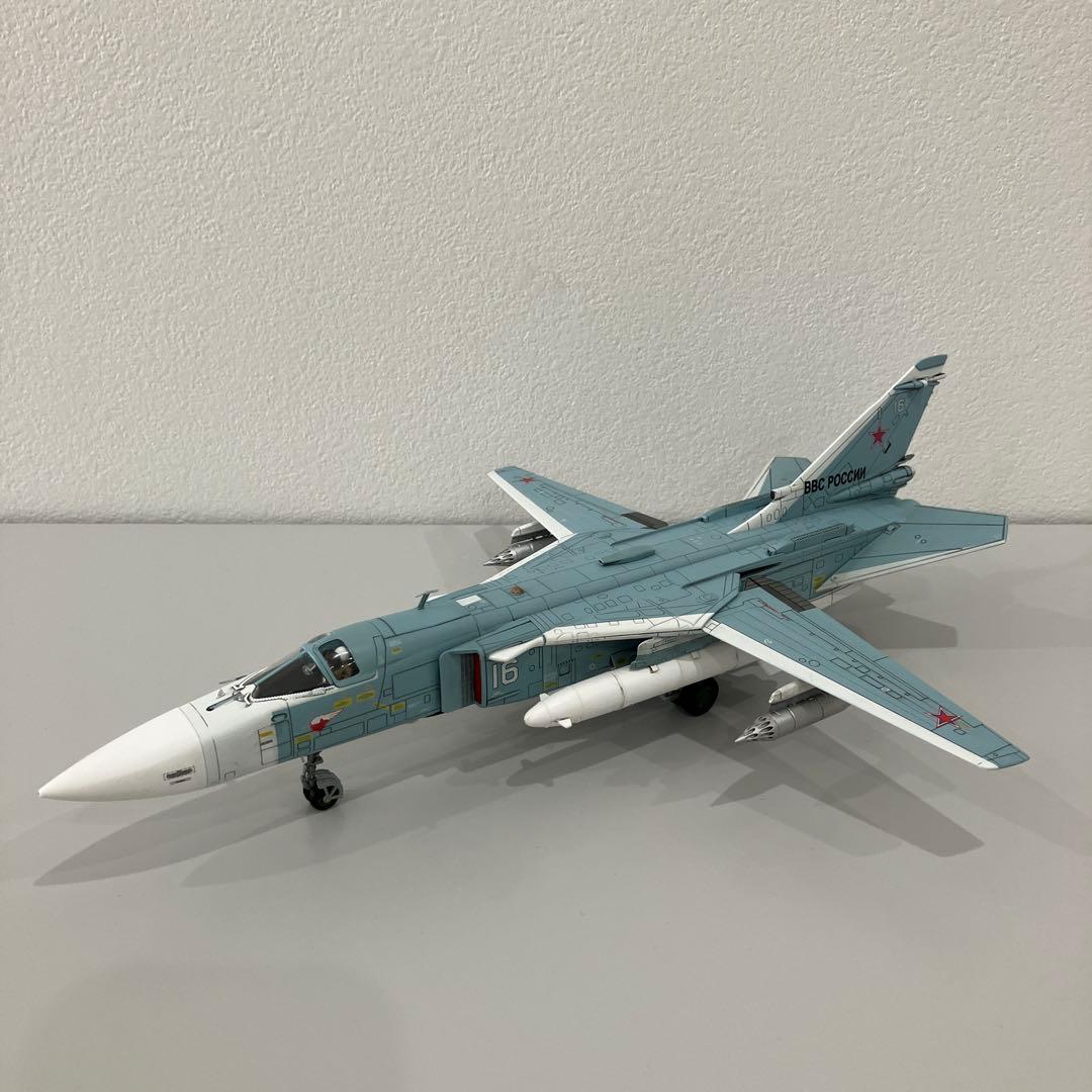 CALIBRE WINGS ロシア軍　SU-24 1/72