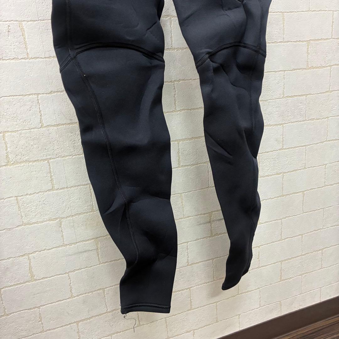 Quiksilver フルスーツ ブラック Lサイズ