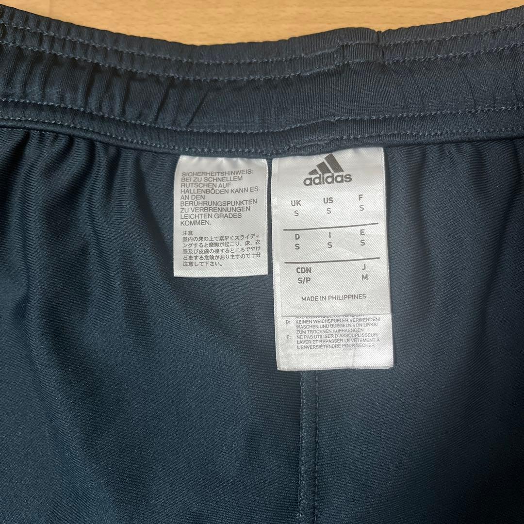 レアル・マドリード　トレーニングパンツ　七分丈　Ｍ