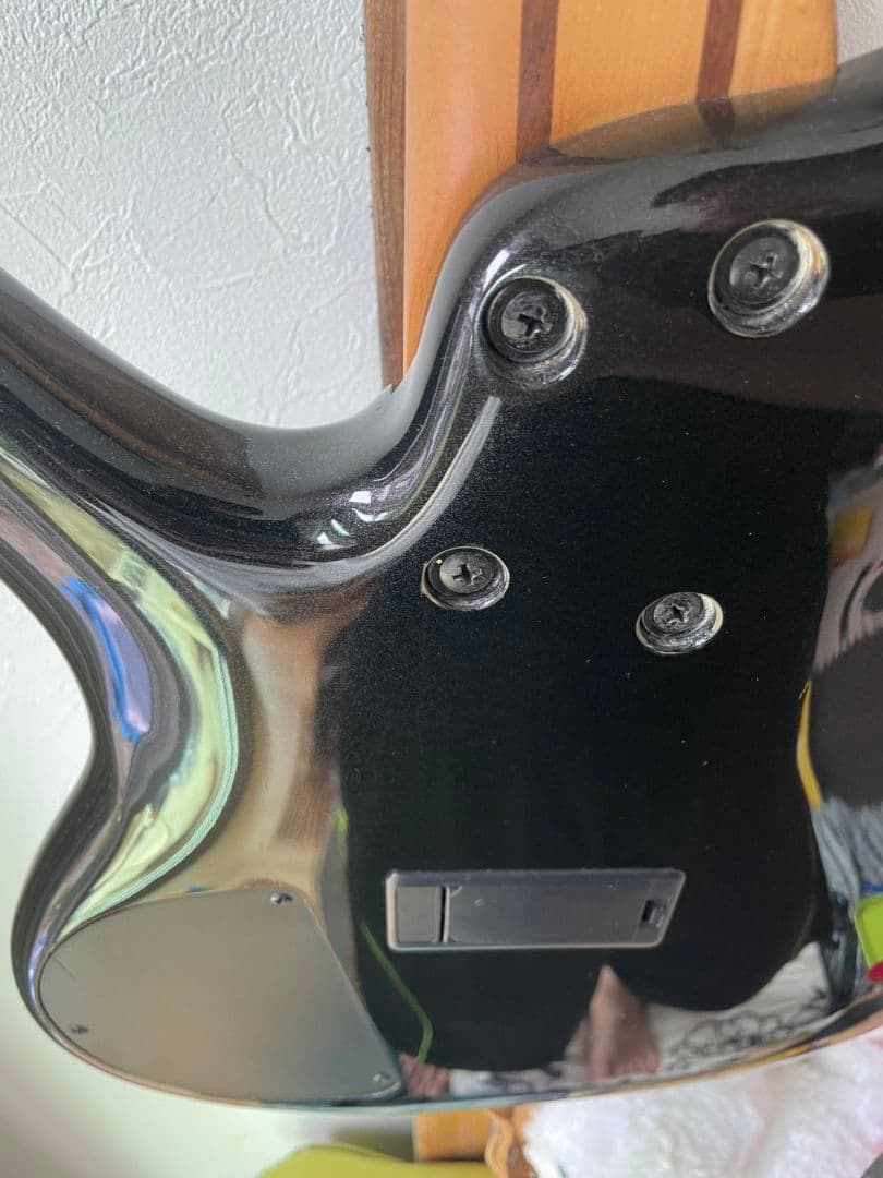 Ibanez　sr305 アクティブエレキベース