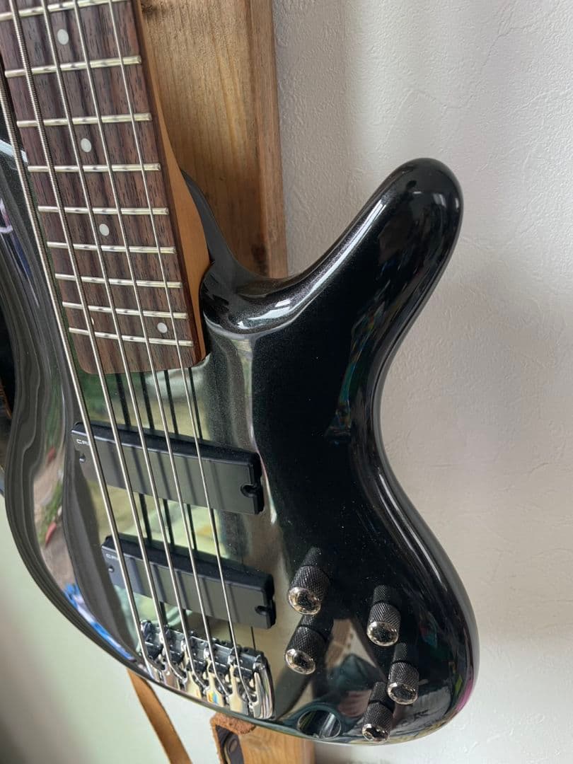 Ibanez　sr305 アクティブエレキベース