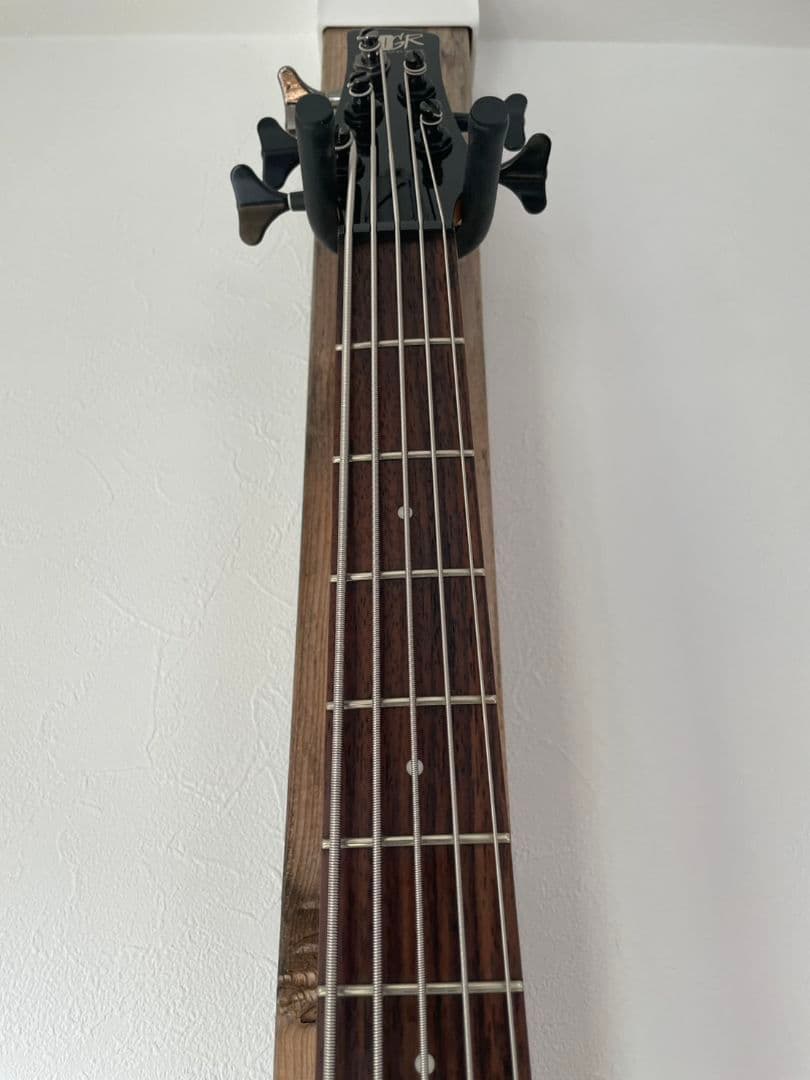 Ibanez　sr305 アクティブエレキベース