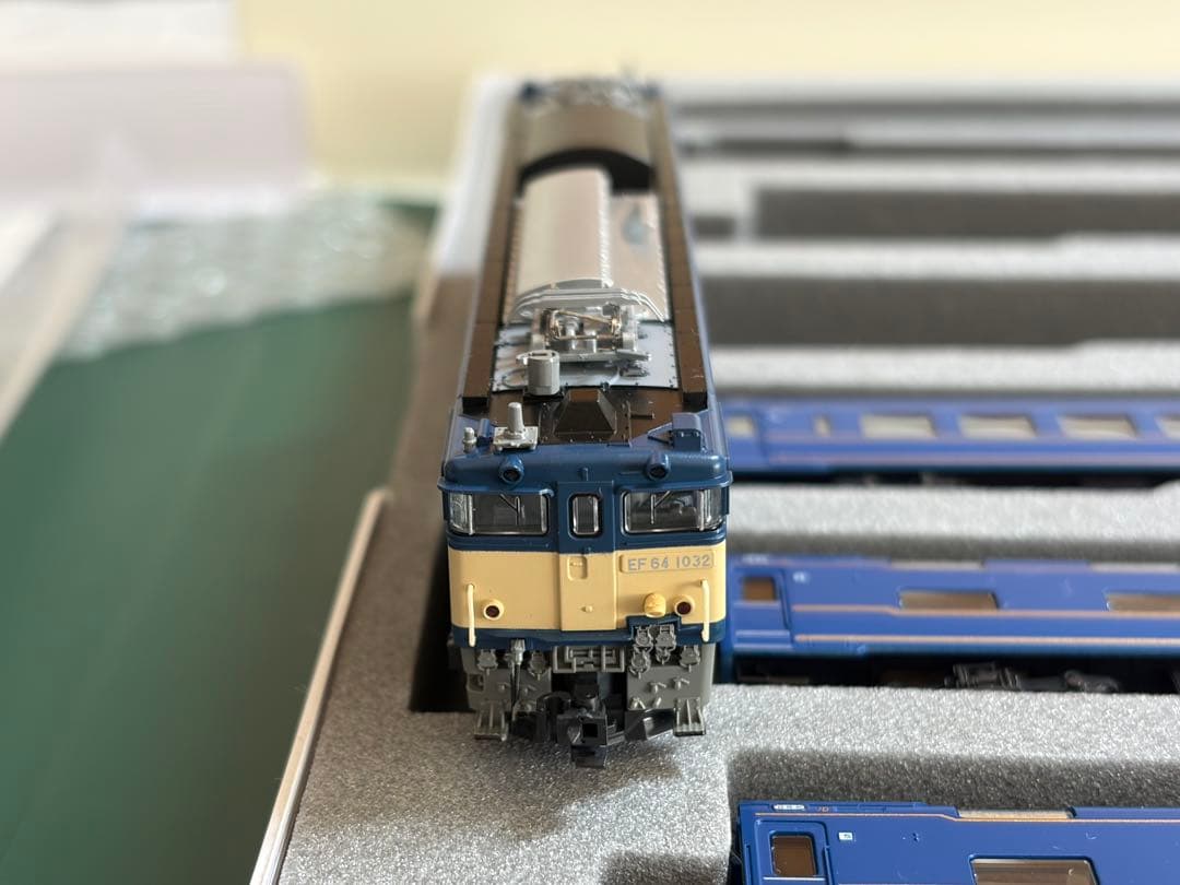 鉄道模型　Nゲージ　KATO 3023-6 10-822 あけぼの　フル編成