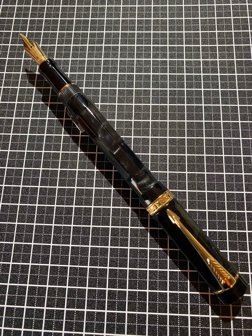 PARKER Duofold Lucky8 万年筆　字幅M