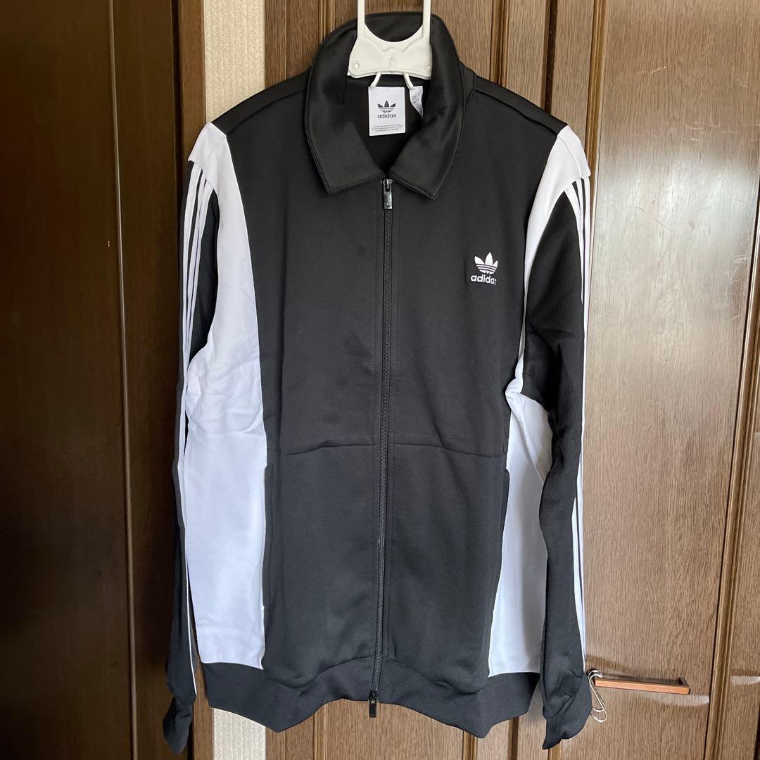 新品タグ付きadidas トレフォイルロゴ　ブラック ジャージジャケット